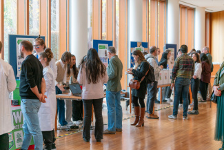 Presenantion at stands